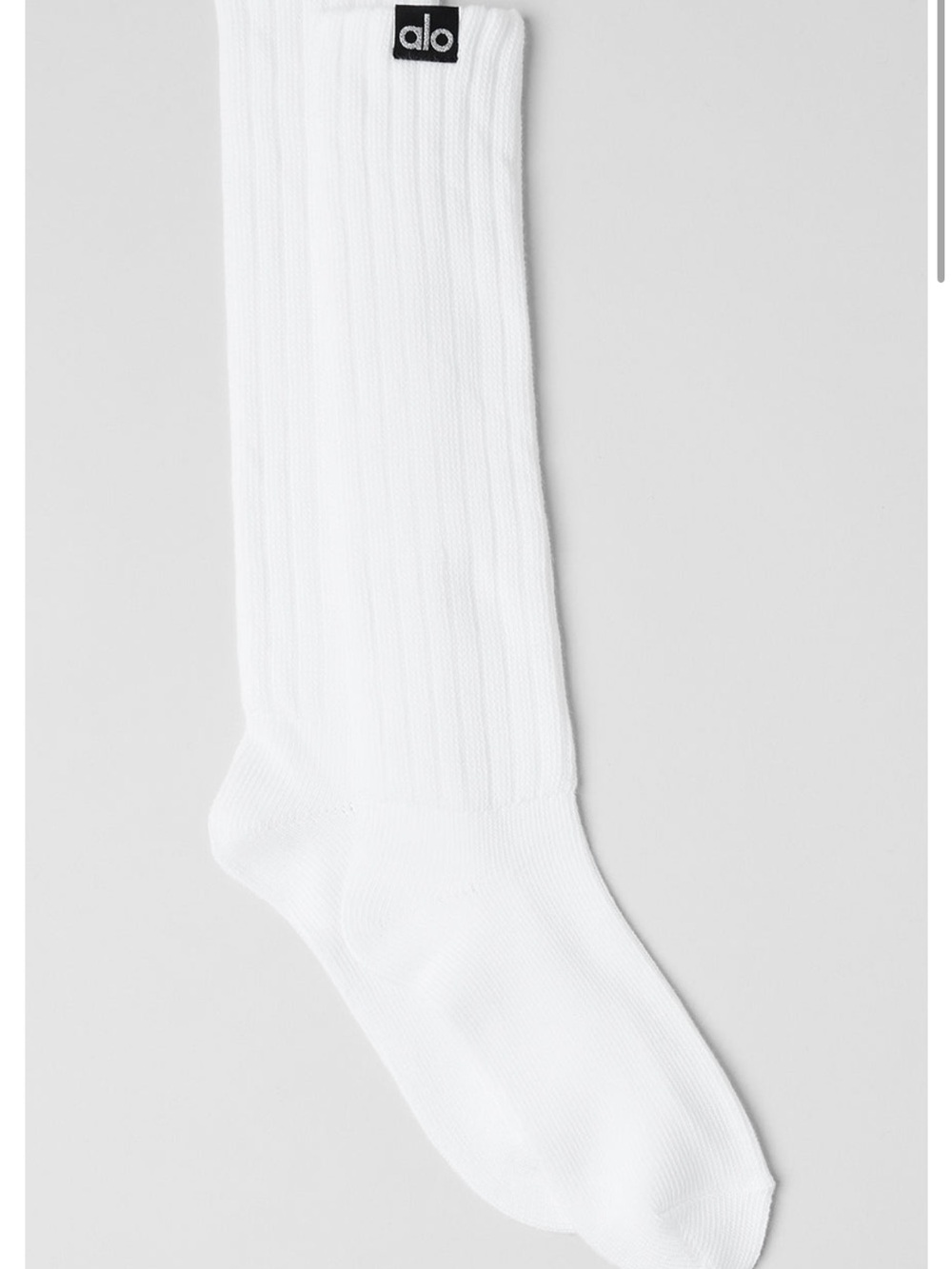 ALO Yoga White Unisex Scrunch Socks